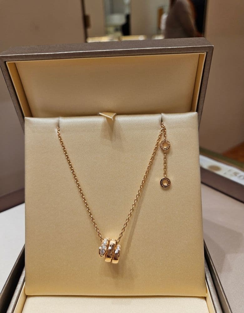 불가리 세르펜티 목걸이