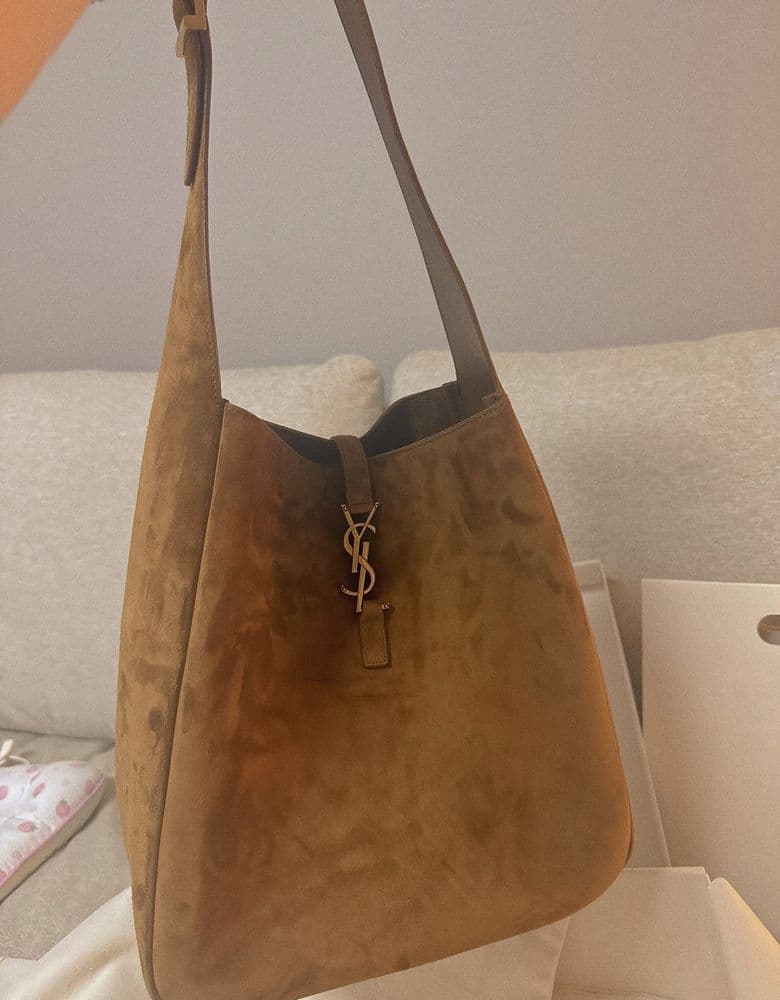 생로랑 스웨이드 LE 5 À 7 백 (Feat:사이즈헷갈리지마세요!!)