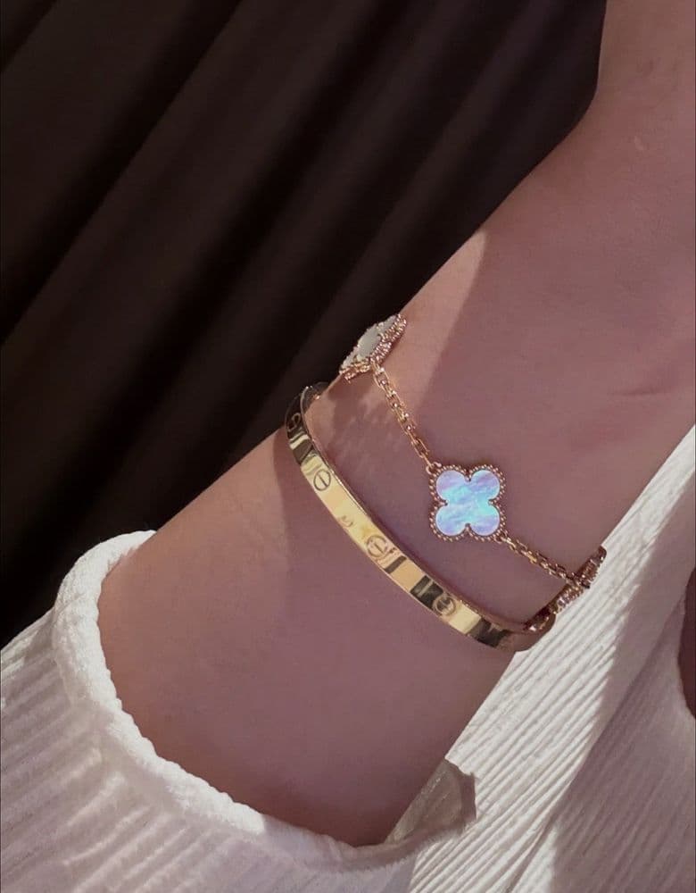 Van Cleef Alhambra 5 Motif Mother of Pearl