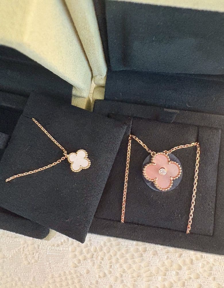 반클리프 2025 홀리데이