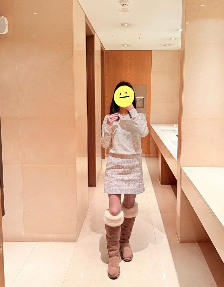 디올 매크로까나쥬 플레어 미니스커트