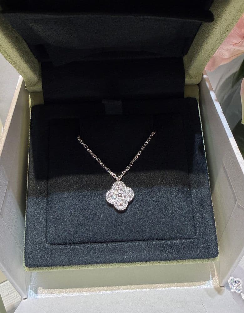 반클리프 스위트 알함브라 펜던트