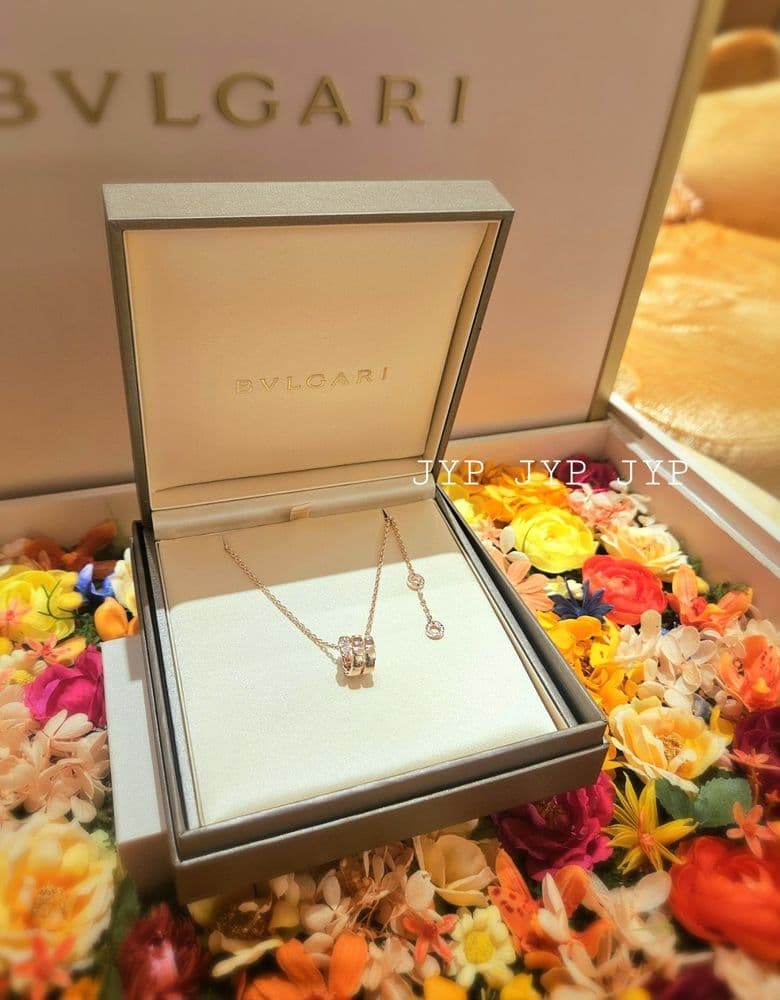 불가리 세르펜티 목걸이