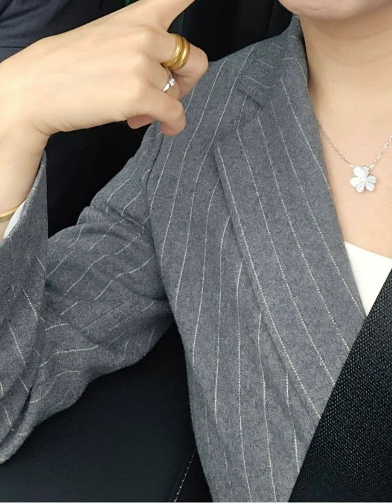 까르띠에 - 러브 팔찌 미듐 옐로골드 16사이즈 후기 (색상, 사이즈 비교 및 착샷)