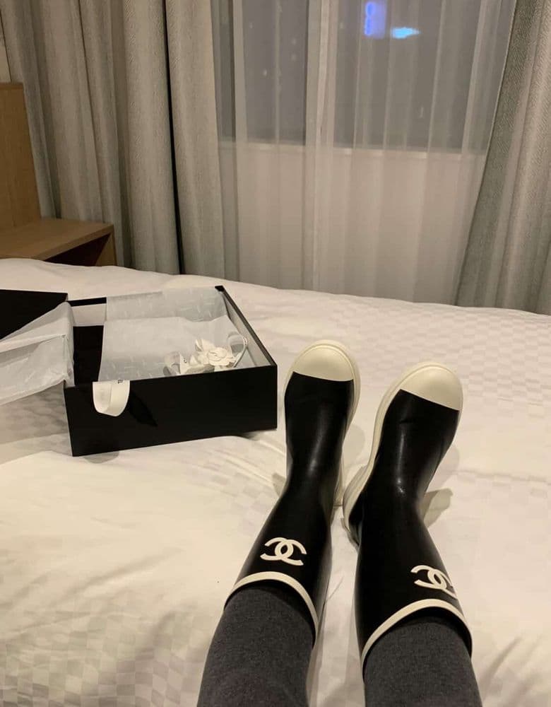 샤넬 레인부츠 2개째 후기