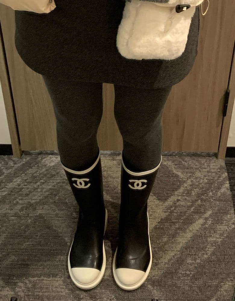 샤넬 레인부츠 2개째 후기