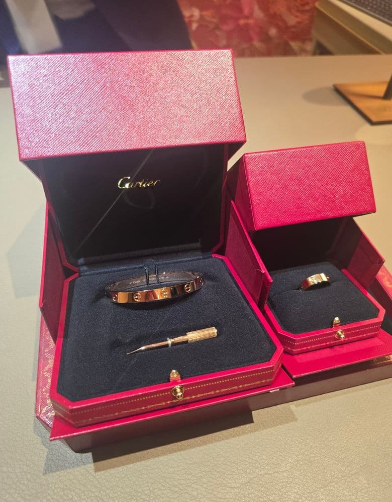 까르띠에 클래식 러브팔찌 17호