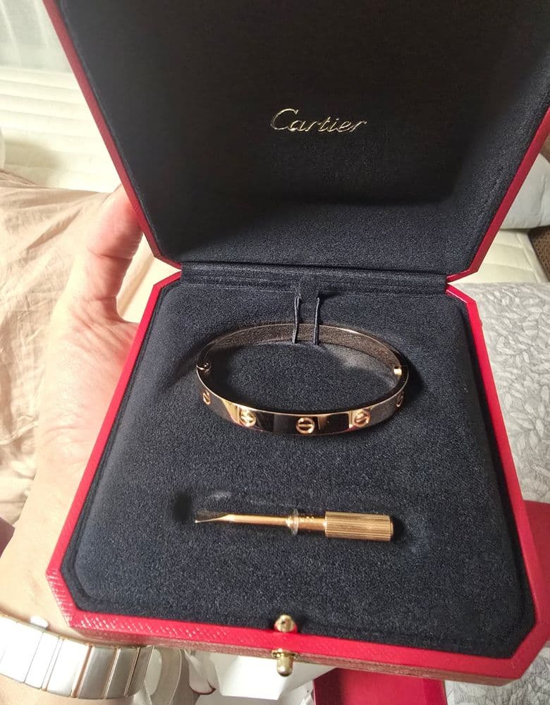 까르띠에 클래식 러브팔찌 17호
