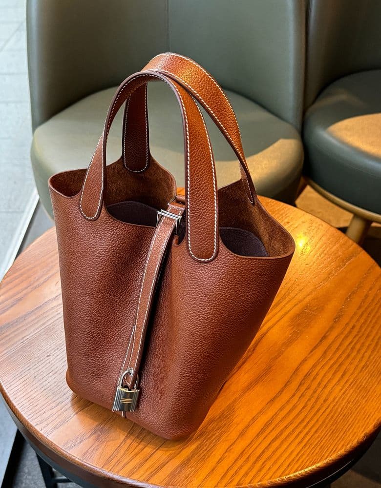 에르메스 바레니아 가죽 피코탄18