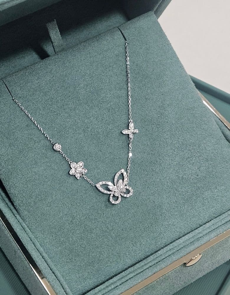 그라프 온라인 익스클루시브 실물