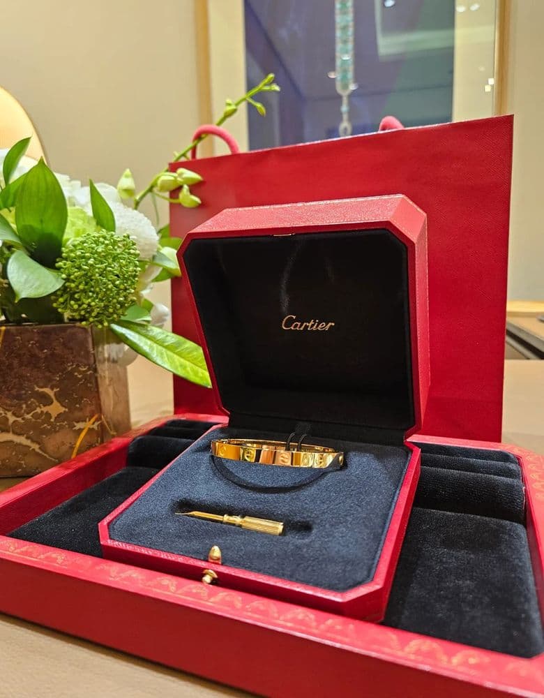 까르띠에 러브팔찌 클래식 옐골 18호