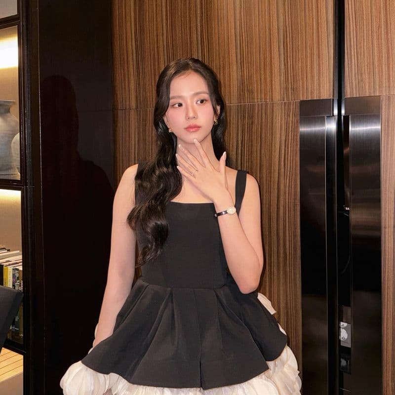 월간남친 속 서미래가 신은 구두 정보